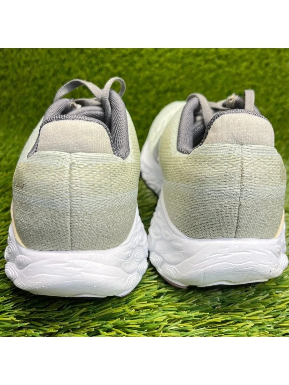 New Balance Fresh Foam X 880v14 Womens Size 9D Mint Green Running Shoes Sneakers